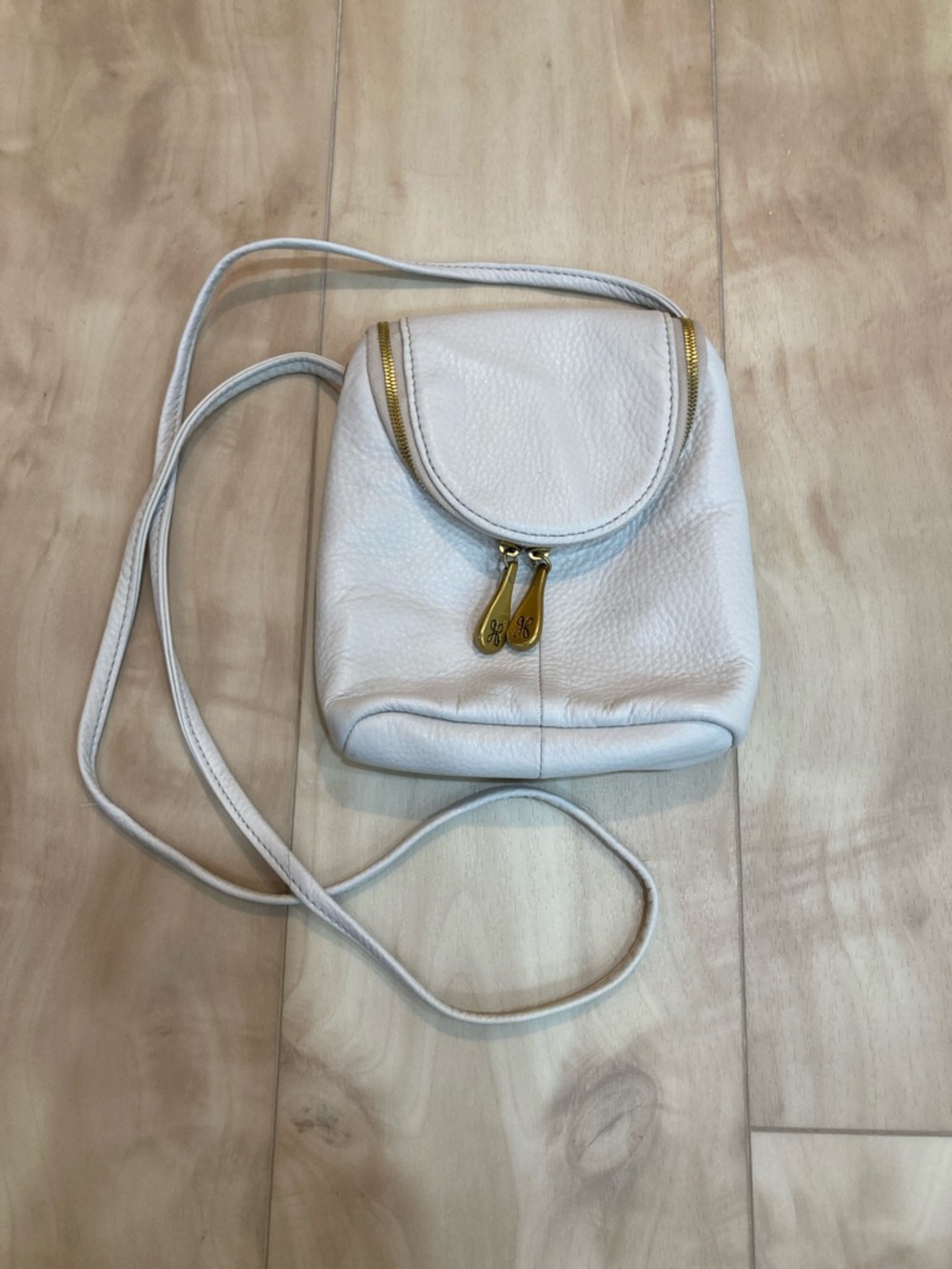 Hobo creamy white fern crossbody